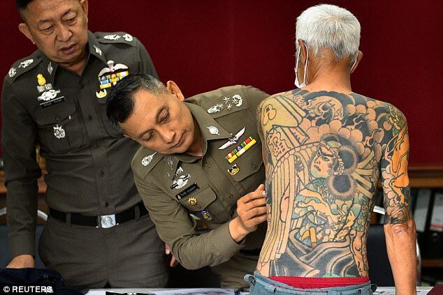 日本黑帮老大被抓 因身上纹身密密麻麻被警方发现