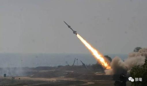 沙特拦截也门导弹 沙特发射的导弹失控却造成1人死亡2人受伤