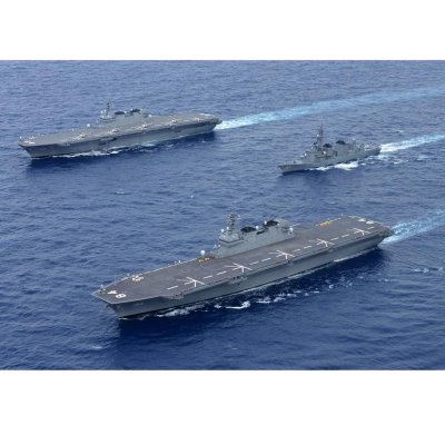 美军公开起降训练 美军公开训练起降这是在帮助日本检验航母