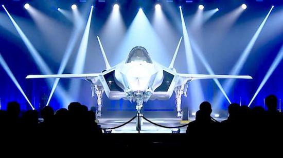 韩军首架F-35战机在美国出厂 计划购买40架战机