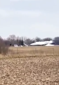 美国2架飞机相撞 美国马里恩机场发生飞机相撞原因正在调查中