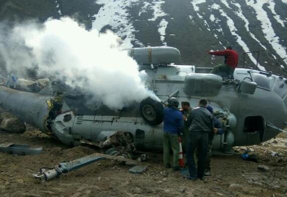 印度一架米-17直升机坠毁后起火 飞行员受伤但无生命危险