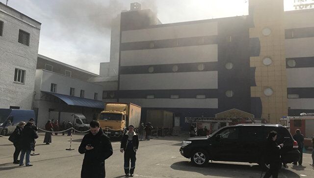莫斯科一商场火灾 此次大火造成1人死亡多人受伤大火已经熄灭