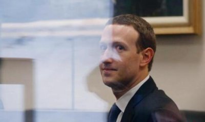 扎克伯格穿正装与美议员会面 就用户隐私泄露表达歉意