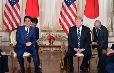 特朗普会见安倍 特朗普特别提到要在上半年会晤金正恩