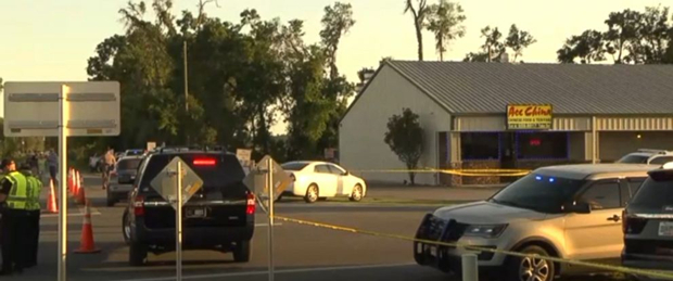 美国佛州两名警察执勤时被枪杀 凶手也被击中当场死亡