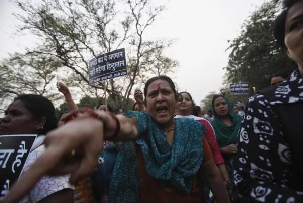 印度紧急修法 为恶性性侵幼女案修法性侵12岁以下幼童判死刑