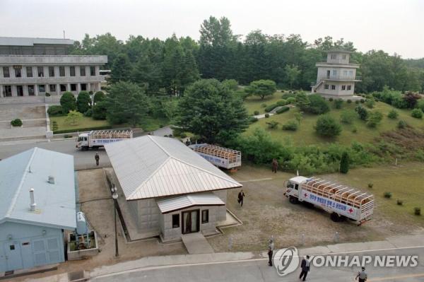 韩朝首脑植树 此次韩朝和平之家共植树寓意着半岛即将迎来和平