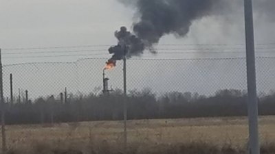 美国炼油厂爆炸 5人受伤被紧急送到医院进行治疗