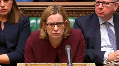 英国内政大臣因“遣返移民”事件辞职 首相特蕾莎已批准