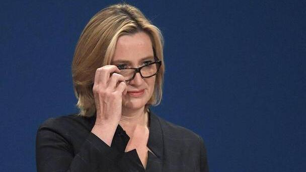 英国内政大臣因“遣返移民”事件辞职 首相特蕾莎已批准
