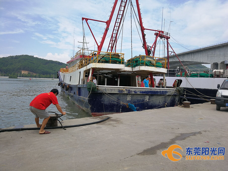 南海开始伏季休渔 吃货们想要再度吃到海鲜要等到8月16号才行