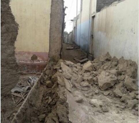 阿富汗北部发生6.2级强震 民众感觉房屋摇晃急忙逃到空旷处