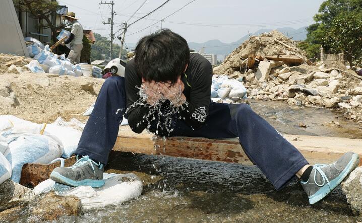 日本罕见高温造成14人死亡 千余人熬不住到医院求助