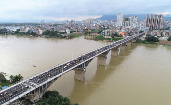 贵港中心城区西江大桥恢复通车 比原计划提前20天