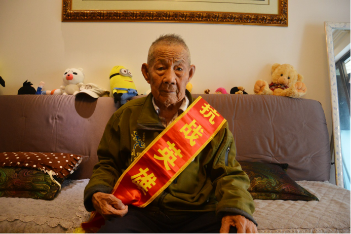 宏立城集团物业：慰问两位百岁抗战老兵，聆听抗战的那些烽火往事……