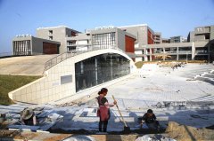 广西科技大学柳东校区一期竣工 建成后可容纳2.2万名学生