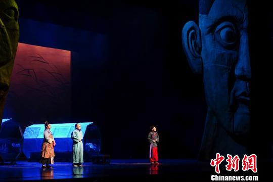 歌剧《檀香刑》于国家大剧院登台 王小京 摄