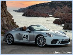 保时捷新款911实车街拍 海外售价约为184万元