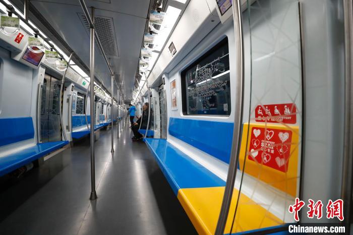 北京地铁7号线东延和八通线南延两条线路正在试运行阶段，预计年底正式开通运营。　富田 摄