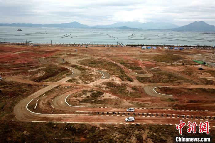 航拍2019环东山湾中国汽车拉力锦标赛短赛道。　王东明 摄