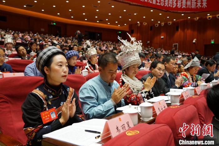 贵州省十三届人大三次会议15日在贵阳开幕。　瞿宏伦 摄