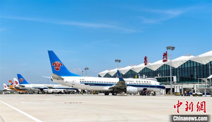 广东惠州机场夏秋航班换季后总航线达45条